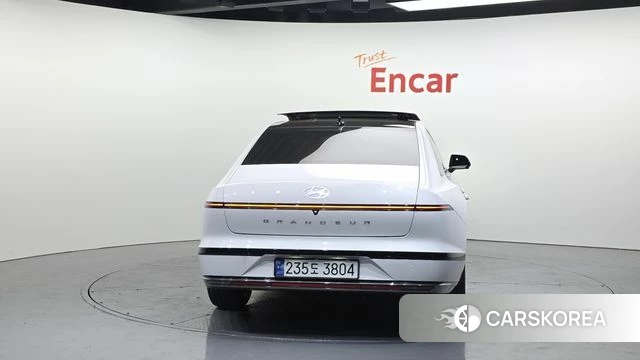 Hyundai Grandeur Hybrid (GN7) id 3934439 из Кореи 14