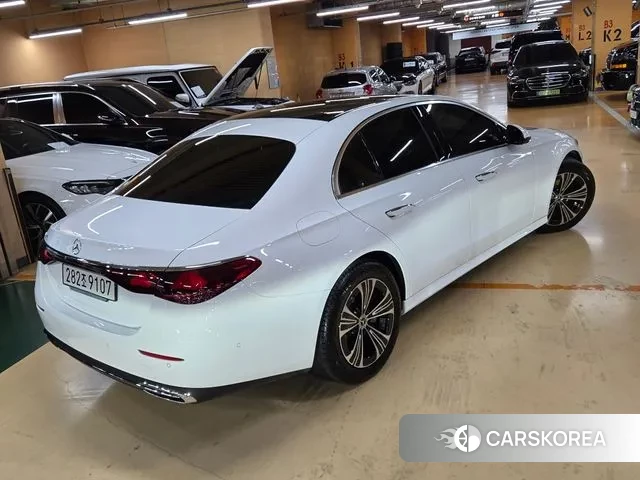 Mercedes-Benz E-Class W214 id 3580723 из Кореи 14