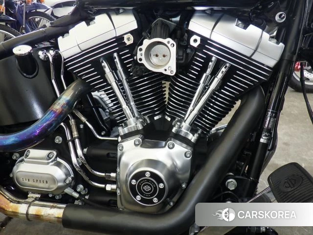 Engine photo