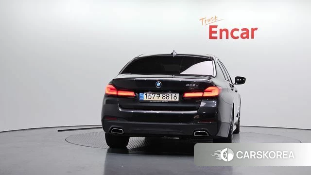 BMW 5 Series (G30) id 4409926 из Кореи 26