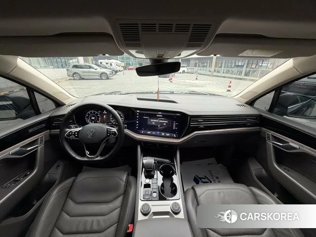 Volkswagen Touareg id 4276961 из Китая 10