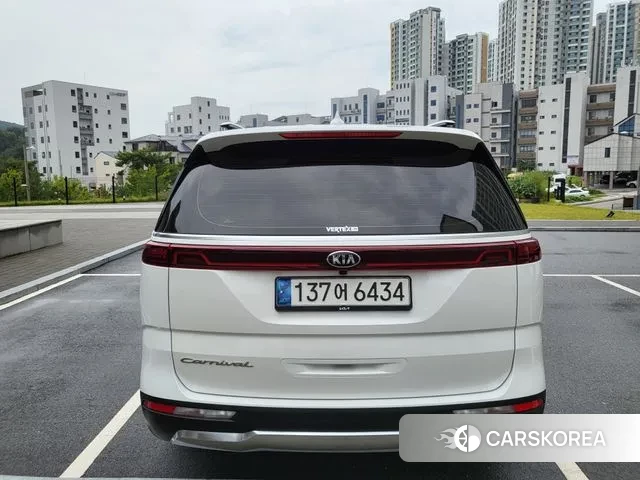 Kia Carnival 4th generation 2021 Белый из Кореи, фото 4
