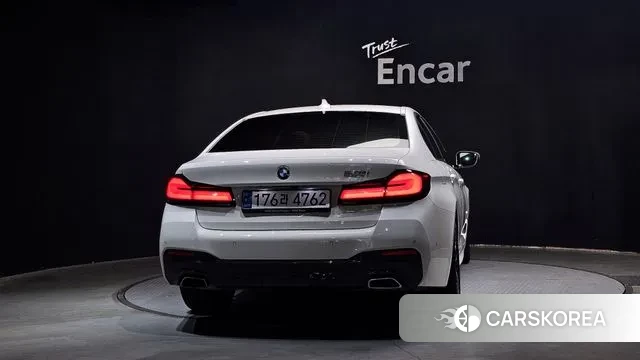 BMW 5 Series (G30) id 3054018 из Кореи 14