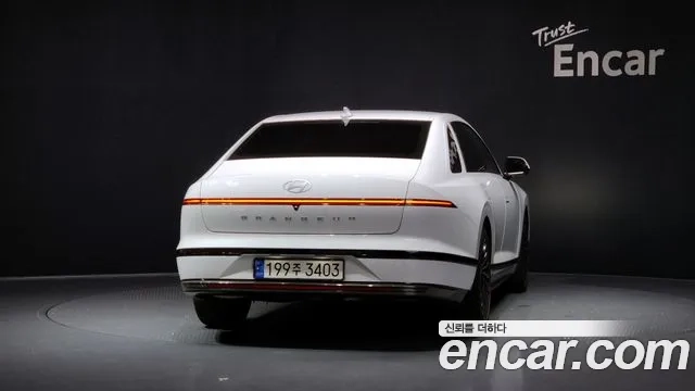 Hyundai Grandeur Hybrid (GN7) id 2920263 из Кореи 14