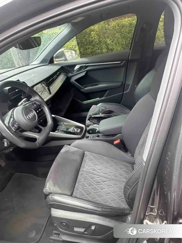 Audi A3 2022 Темно-серый из Китая, фото 5
