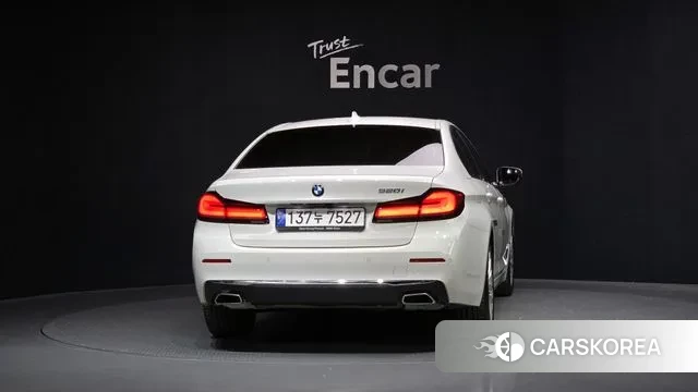 BMW 5 Series (G30) id 3432238 из Кореи 14