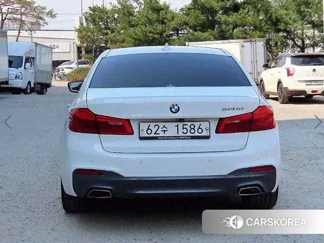 BMW 5 Series (G30) id 3055765 из Кореи 14