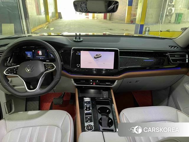 Volkswagen Tourang 2022 Черный из Китая, фото 4
