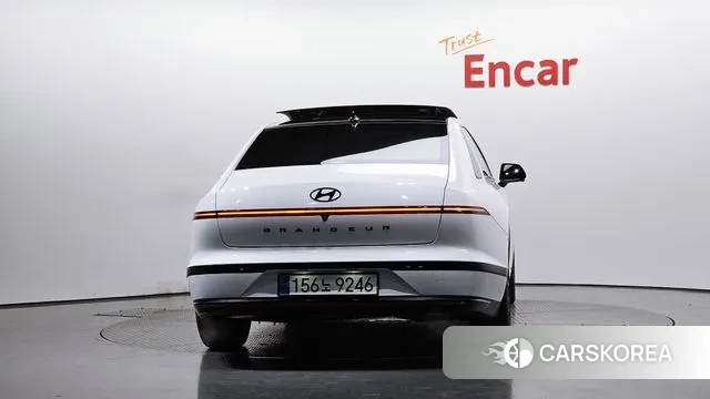 Hyundai Grandeur (GN7) id 3599604 из Кореи 14