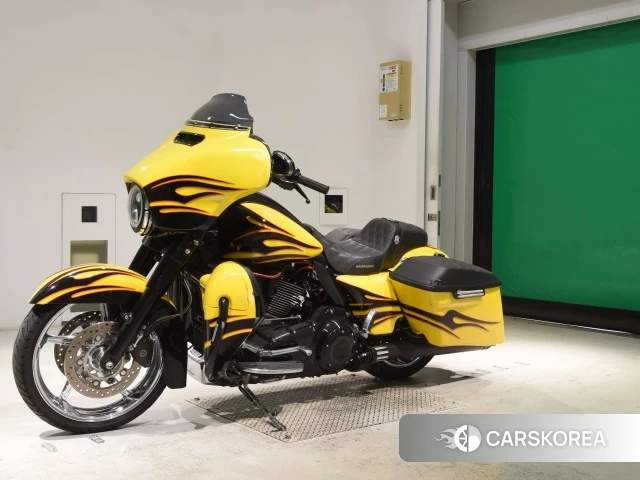 Harley-Davidson Street Glide FLHXSE1800 CVO 2015 из Японии