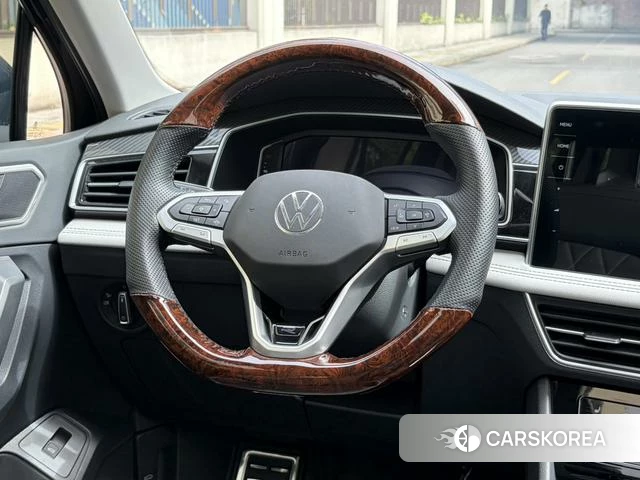 Volkswagen Tiguan L id 4290503 из Китая 20