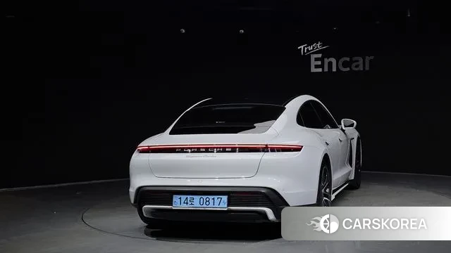 Porsche Taycan id 3535013 из Кореи 14