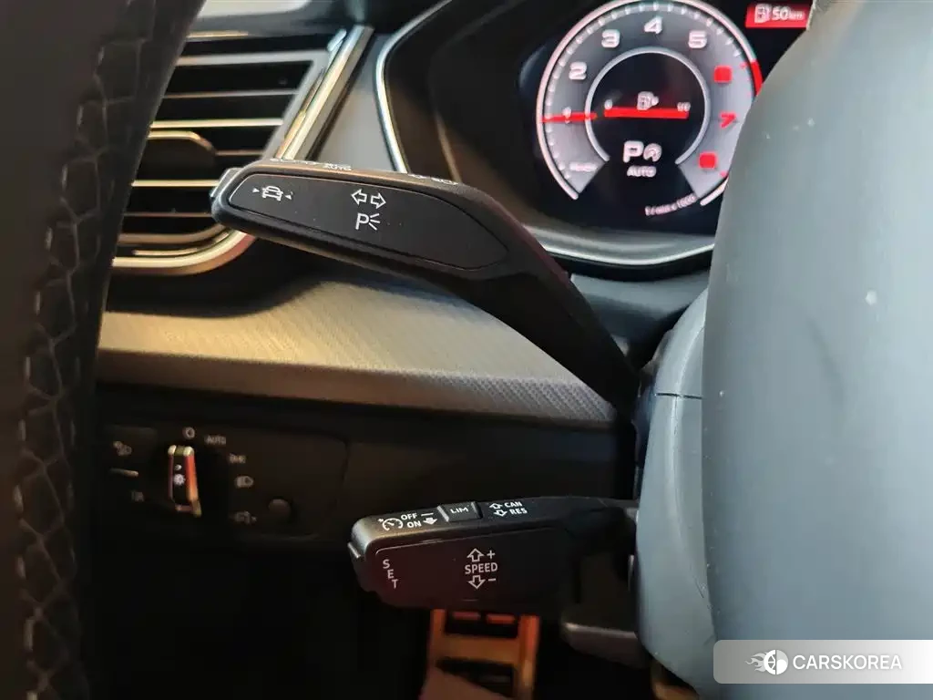 Audi Q5L id 4679501 из Китая 14
