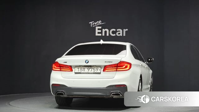 BMW 5 Series (G30) id 4417457 из Кореи 27