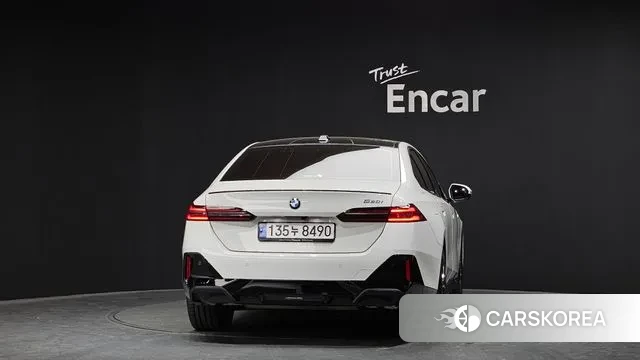 BMW 5 Series (G60) id 3711362 из Кореи 14