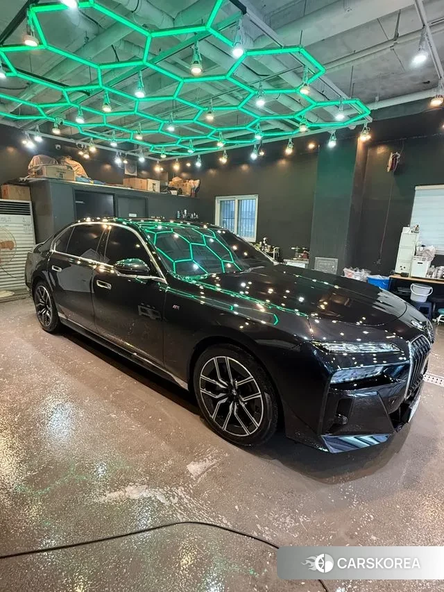 BMW 7 Series (G70) id 3643577 из Кореи 8