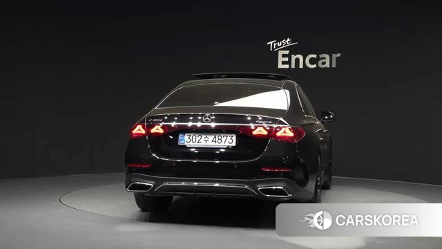Mercedes-Benz E-Class W214 id 4302096 из Кореи 26