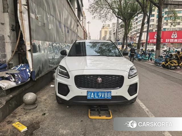 Jaguar E-PACE 2024 Белый из Китая, фото 4