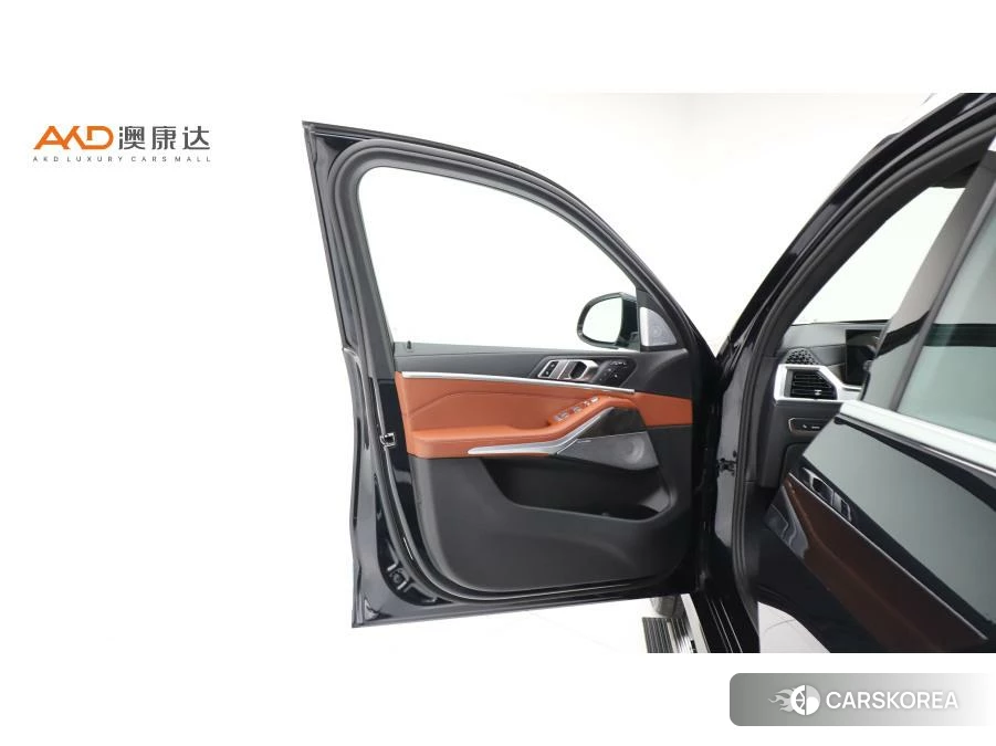BMW X7 2022 Черный из Китая, фото 4