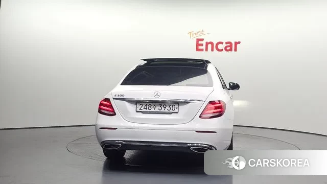 Mercedes-Benz E-Class W213 id 3243589 из Кореи 14