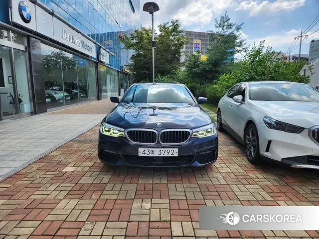 BMW 5 Series (G30) 2019 Черный из Кореи, фото 4
