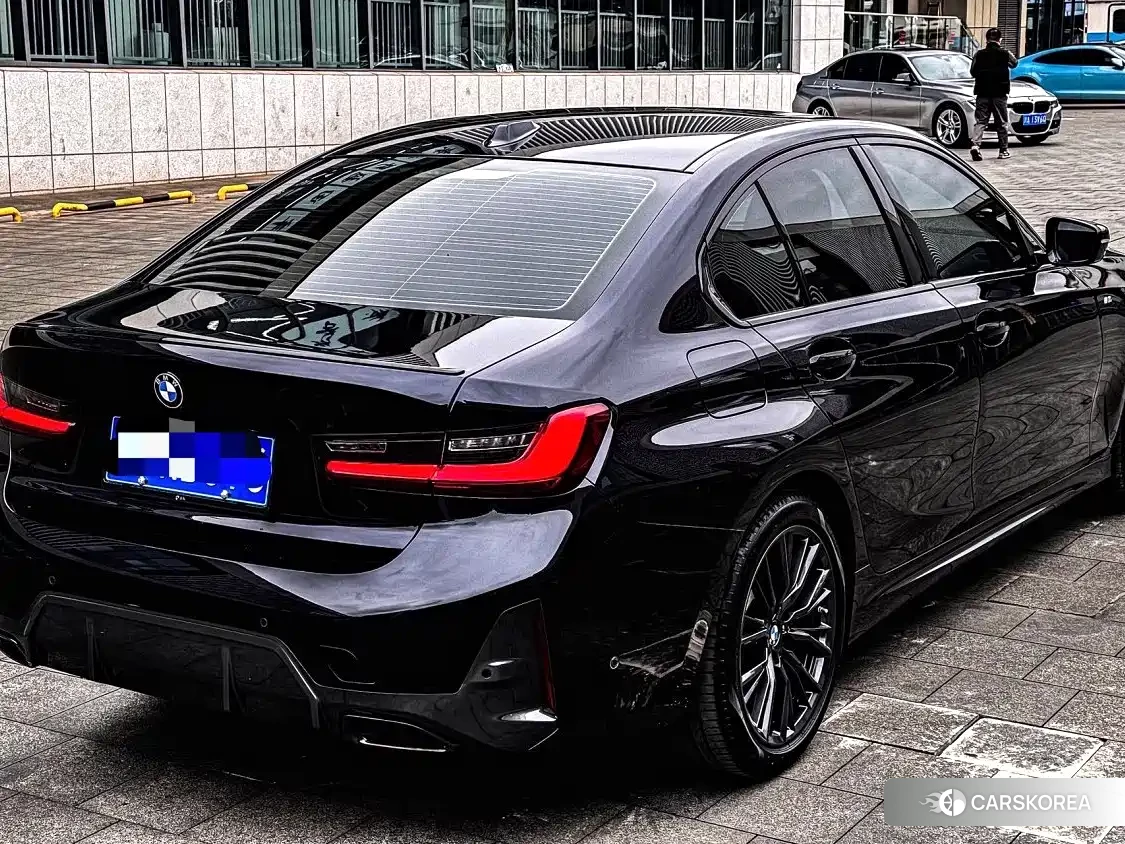 BMW 3 series 2024 Черный из Китая, фото 4