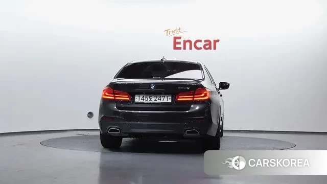 BMW 5 Series (G30) id 3464355 из Кореи 14