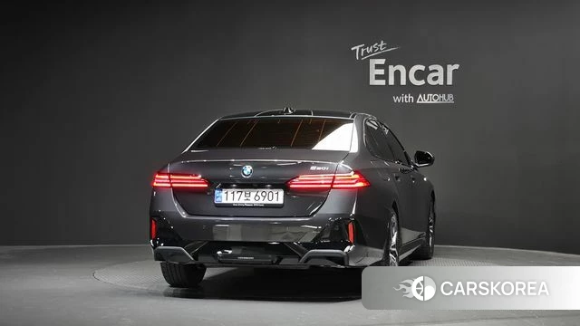 BMW 5 Series (G60) id 4421617 из Кореи 27