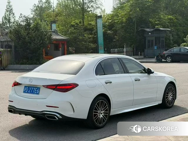 Mercedes-Benz Class C 2023 Белый из Китая, фото 4