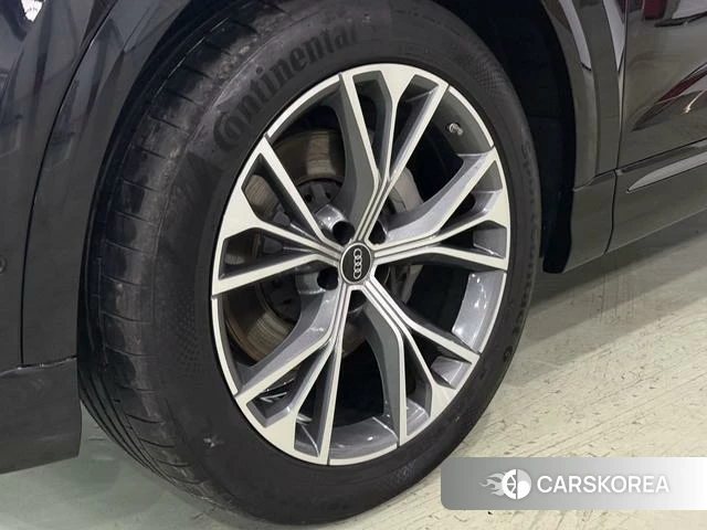 Audi Q8 id 4263343 из Китая 9