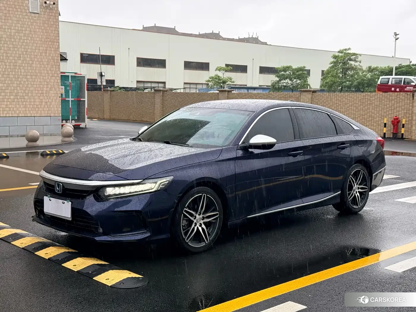 Honda Inspire 2023 Silver/gray из Китая, фото 4