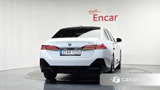 BMW 5 Series (G60) id 4640361 из Кореи 26