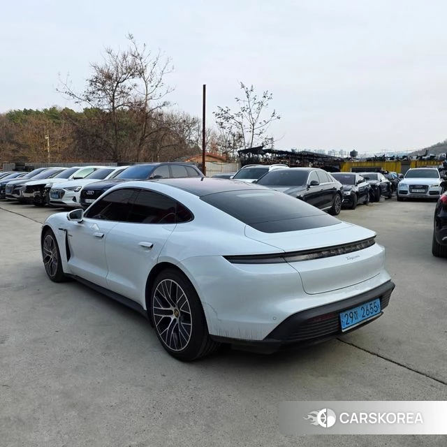 Porsche Taycan id 3883287 из Кореи 14