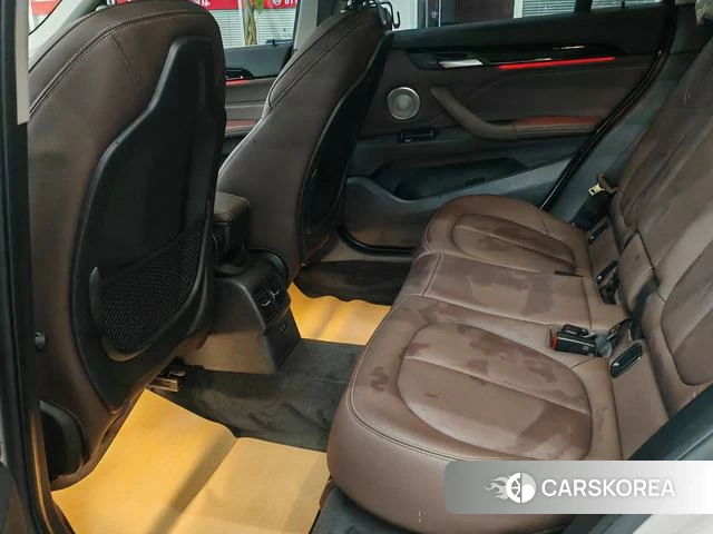 BMW X1 id 3919272 из Китая 4