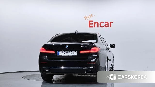 BMW 5 Series (G30) id 3953491 из Кореи 14