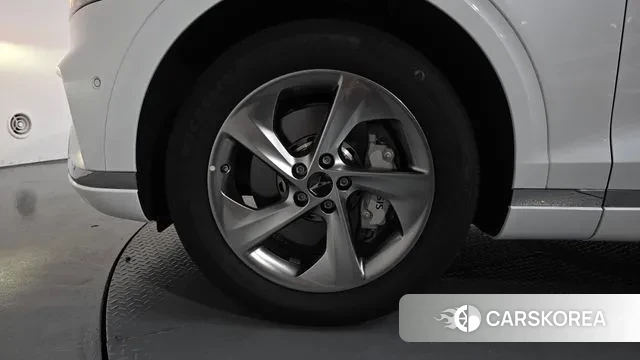 Genesis GV70 id 3185025 из Кореи 14