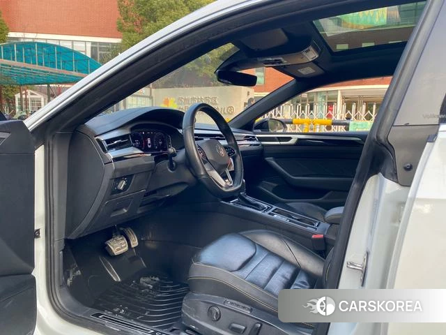 Volkswagen CC 2023 Белый из Китая, фото 4