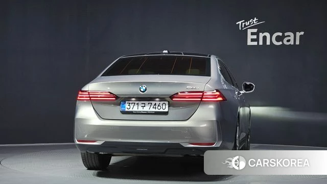 BMW 5 Series (G60) id 4413743 из Кореи 27
