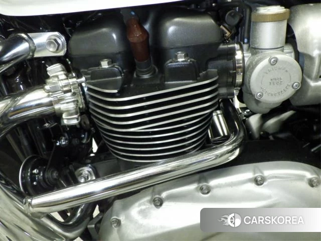 Engine photo