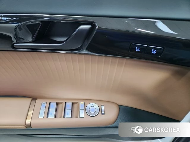Hyundai Grandeur Hybrid (GN7) id 4579563 из Кореи 14