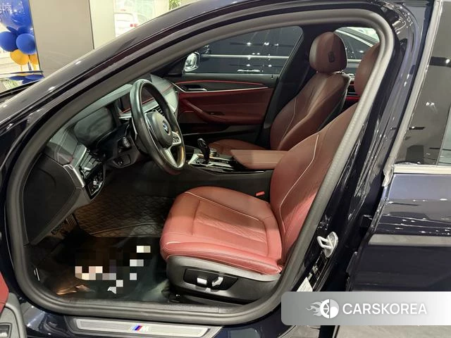 BMW 5 series 2021 Черный из Китая, фото 4