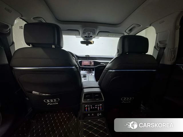 Audi A6L id 4214003 из Китая 10