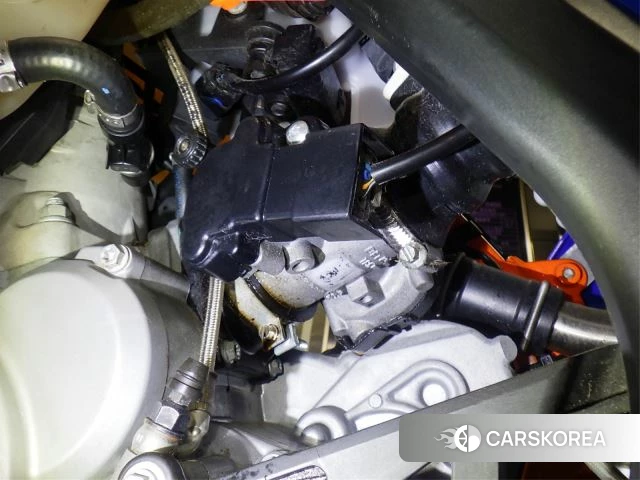 Engine photo