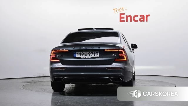 Volvo S60 3rd generation id 3911138 из Кореи 14