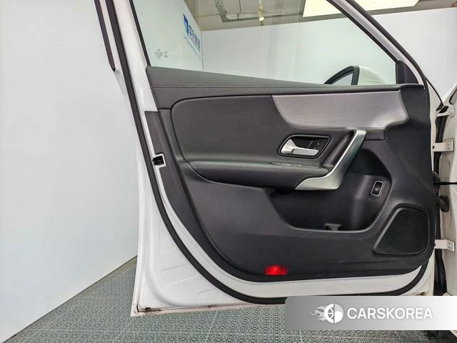 Mercedes-Benz Class A id 4209215 из Китая 12