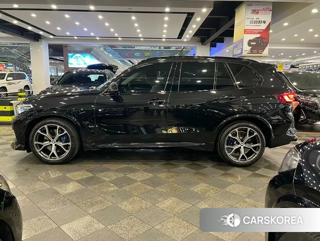 BMW X5 (imported) 2021 Черный из Китая, фото 4