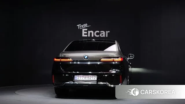 BMW 7 Series (G70) id 3659083 из Кореи 14