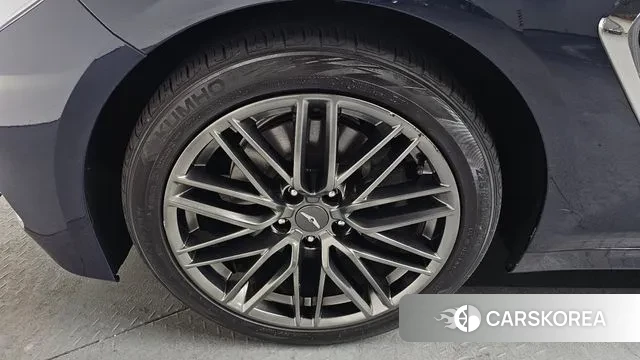 Genesis G70 id 3687390 из Кореи 14