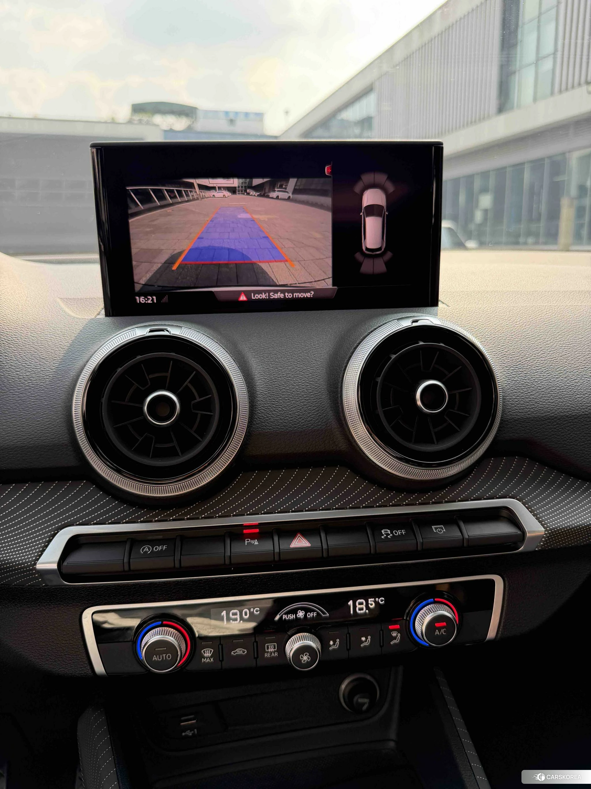 Audi Q2L id 4510368 из Китая 13