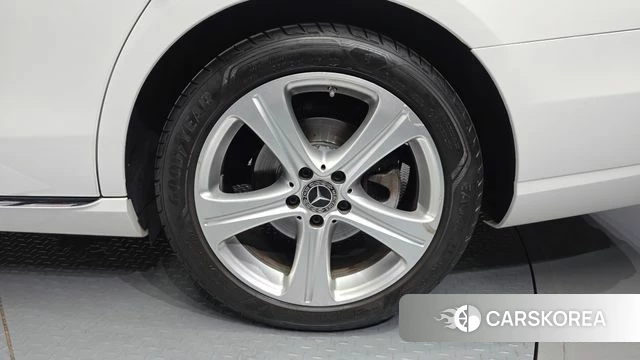 Mercedes-Benz E-Class W213 id 4856473 из Кореи 25